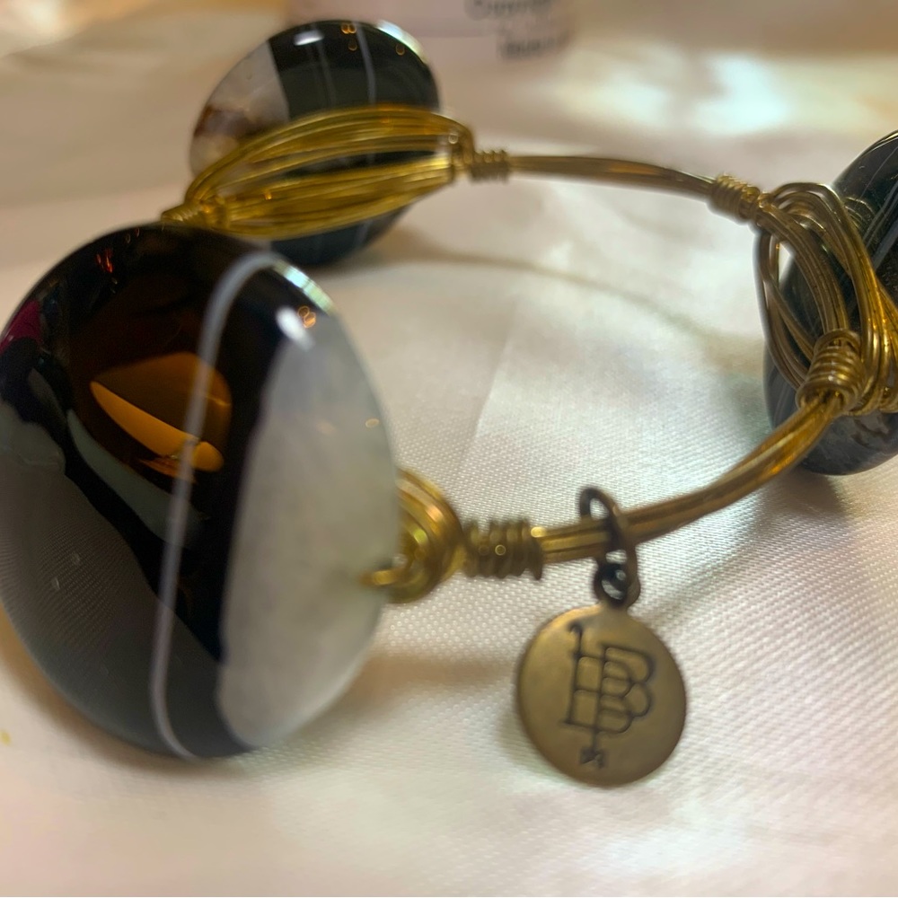 Bourbon & Bowties stone and wire bangle-Black/Grey